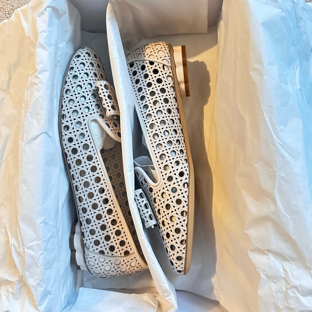 Salvatore Ferragamo cream white flat shoes- new size 6.5B